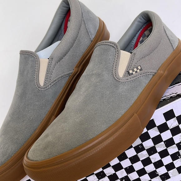 Vans WMNS Skate Slip-On Grey/Gum
VN0A5FCAN3Z
Sneakers - Picture 7 of 16
